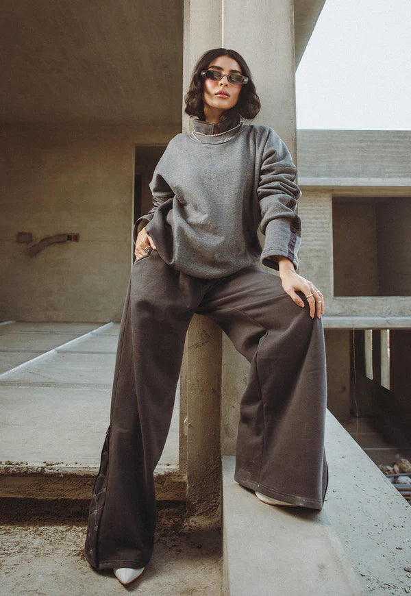 AJWPT-01 UNISEX COLLARED SWEATSHIRT 1 PC