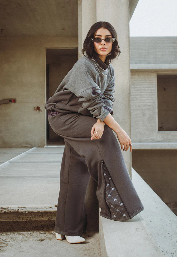 AJWPT-01 UNISEX COLLARED SWEATSHIRT 1 PC