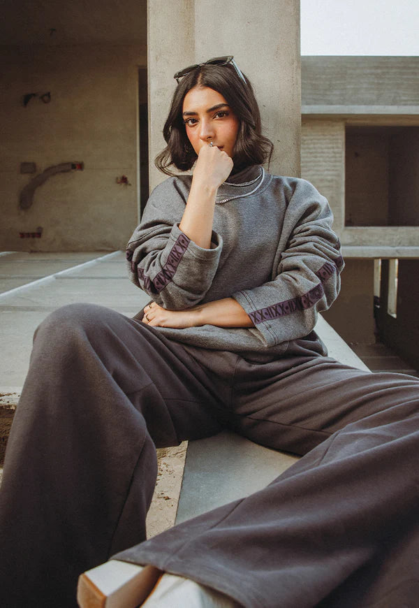 AJWPT-01 UNISEX COLLARED SWEATSHIRT 1 PC