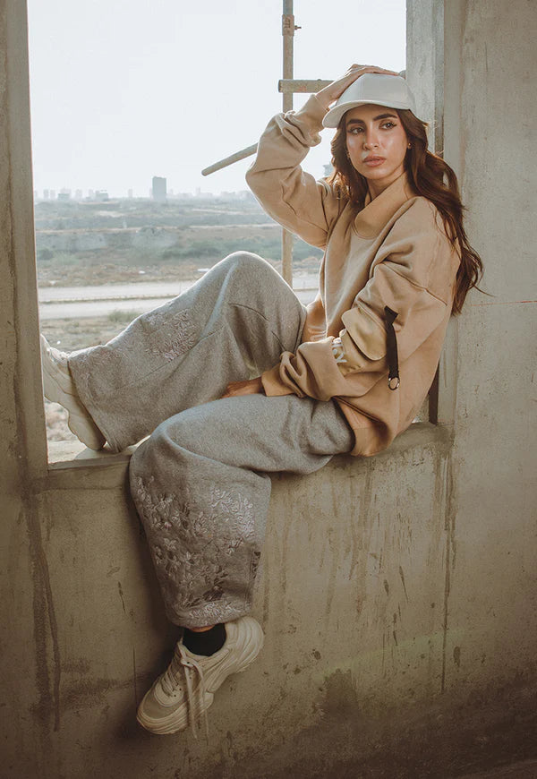 AJWPB-05 UNISEX WIDE LEG EMBROIDERED SWEATPANTS 1 PC