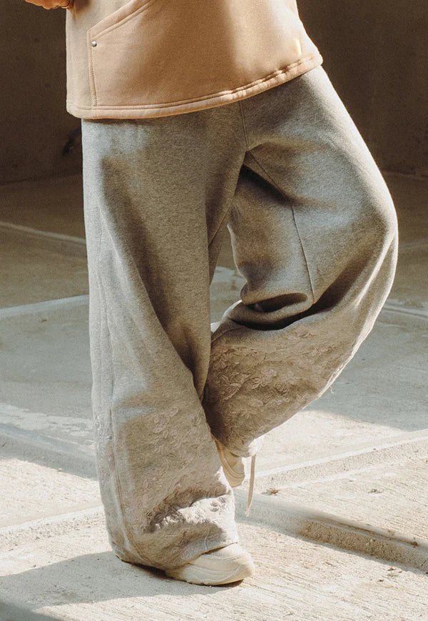 AJWPB-05 UNISEX WIDE LEG EMBROIDERED SWEATPANTS 1 PC